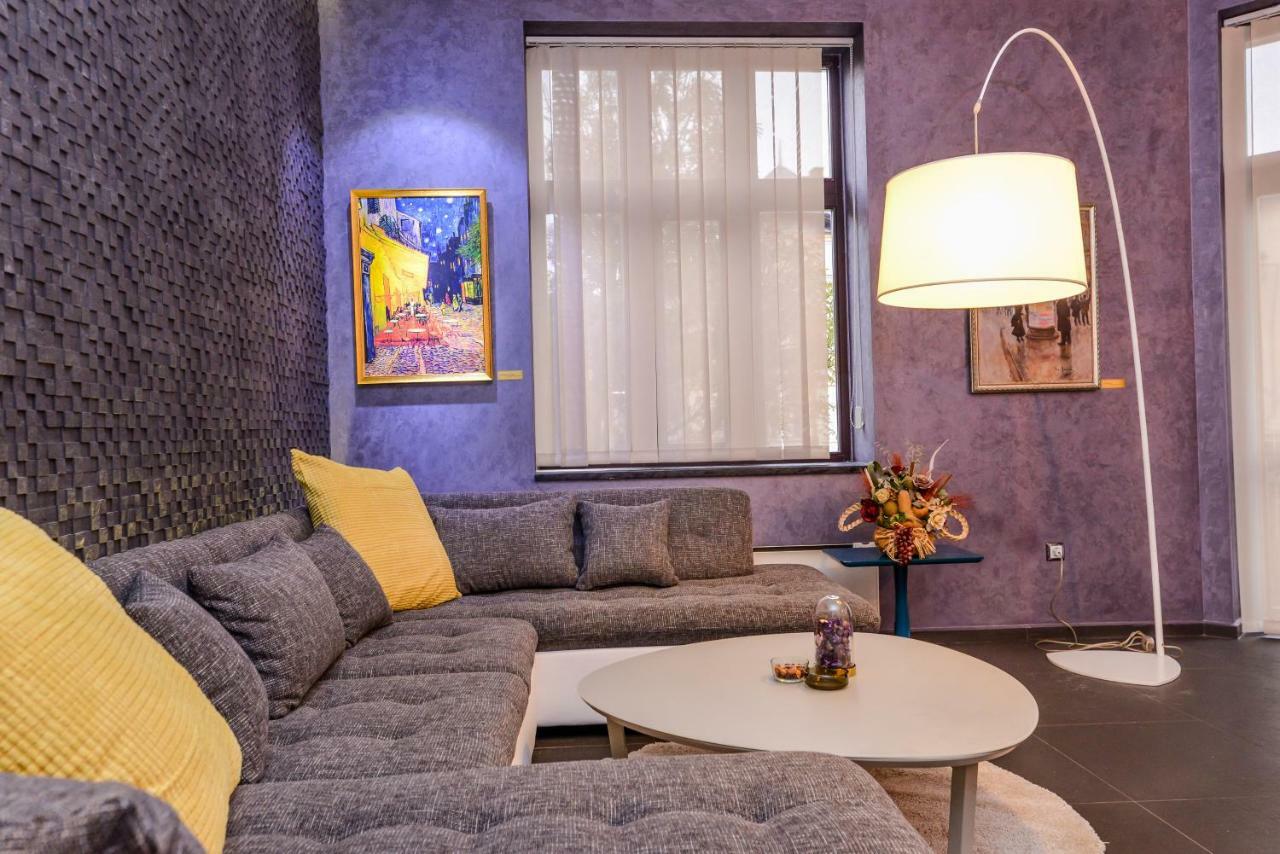 Champs-Elysees Sofia 2-Bdr, 2-Bthr Tsar Simeon Suite By Flat Mаnager Dış mekan fotoğraf